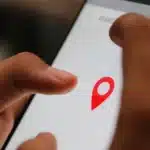 how to track someone's location without them knowing